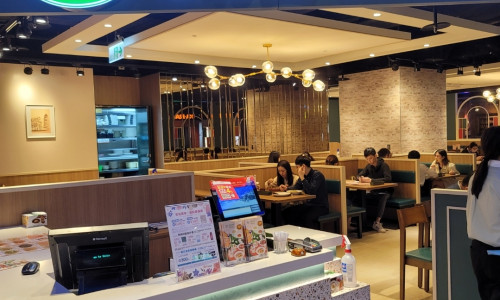 【台北】薩莉亞,聚匯各地美食的小人國